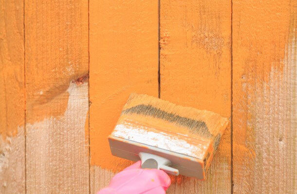 Fence Painting or Staining in Lee’s Summit, Missouri